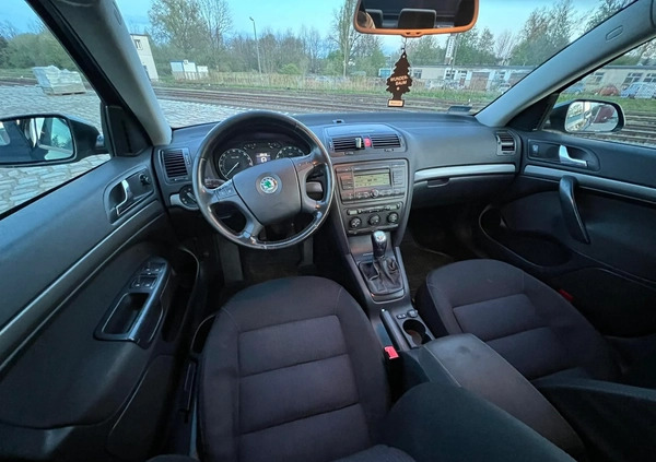 Skoda Octavia cena 15200 przebieg: 292000, rok produkcji 2007 z Złocieniec małe 22